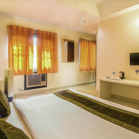 Treebo Trip Hive Hotel Chennai Exterior foto