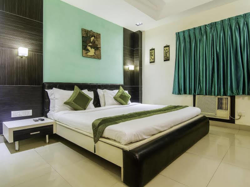 Treebo Trip Hive Hotel Chennai Exterior foto